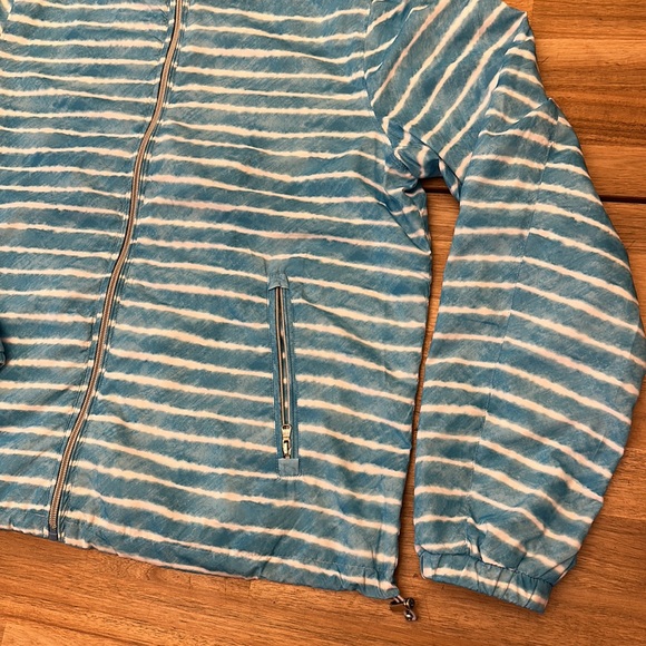 <3 Lauren Ralph Lauren Active | Lightweight Jacket - Picture 3 of 10